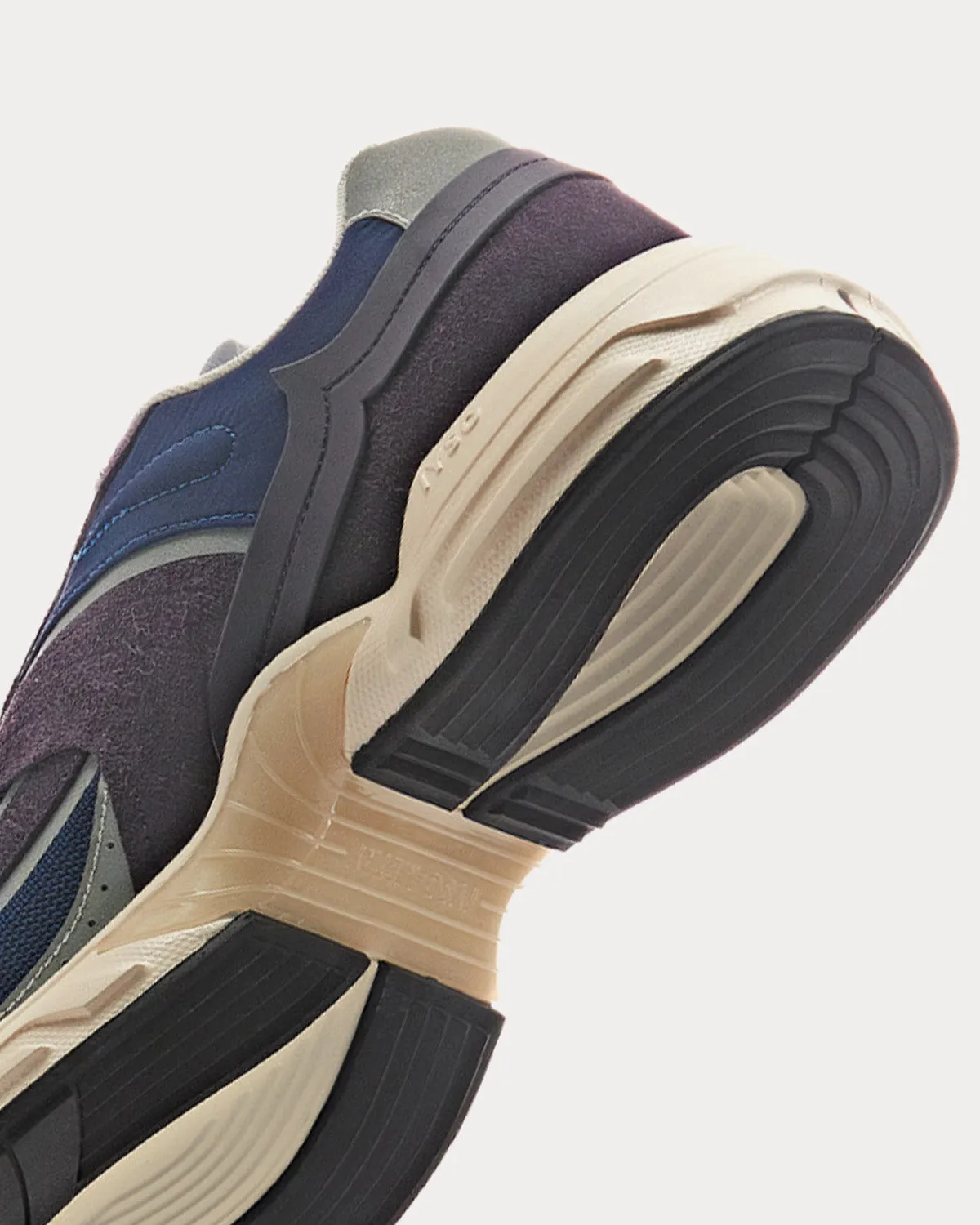 Acumik Old Navy Low Top Sneakers