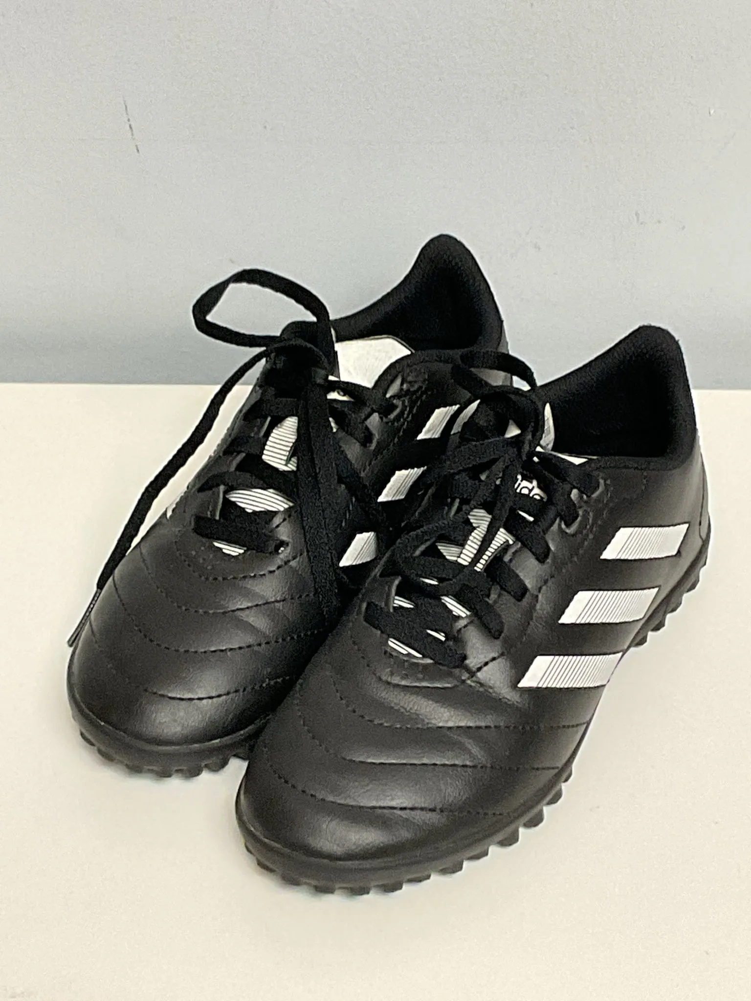 Adidas Child Shoe Size 2 Black & White Shoes