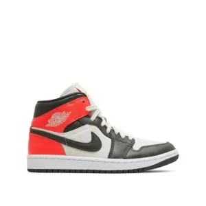 Air Jordan 1 Mid Newsprint