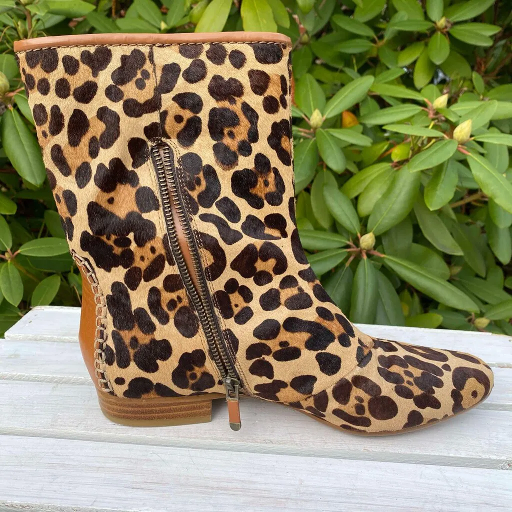 B. Makowsky Leopard Print Calf Hair Ankle Booties - Size 9