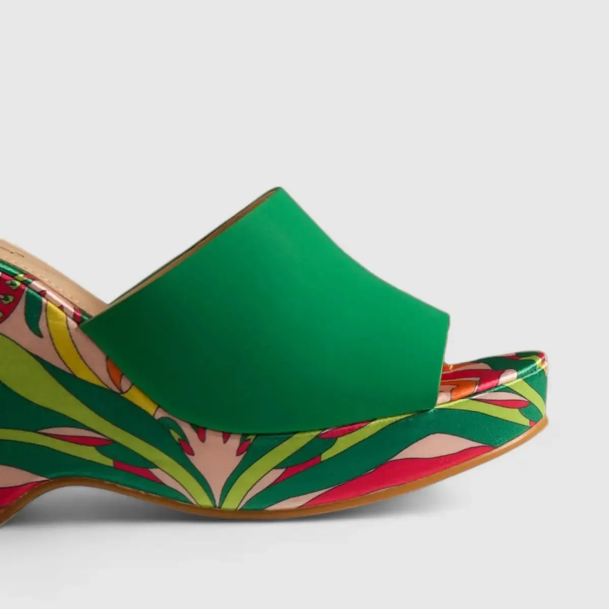 Bulbul Wedge Sandal Green HAR025