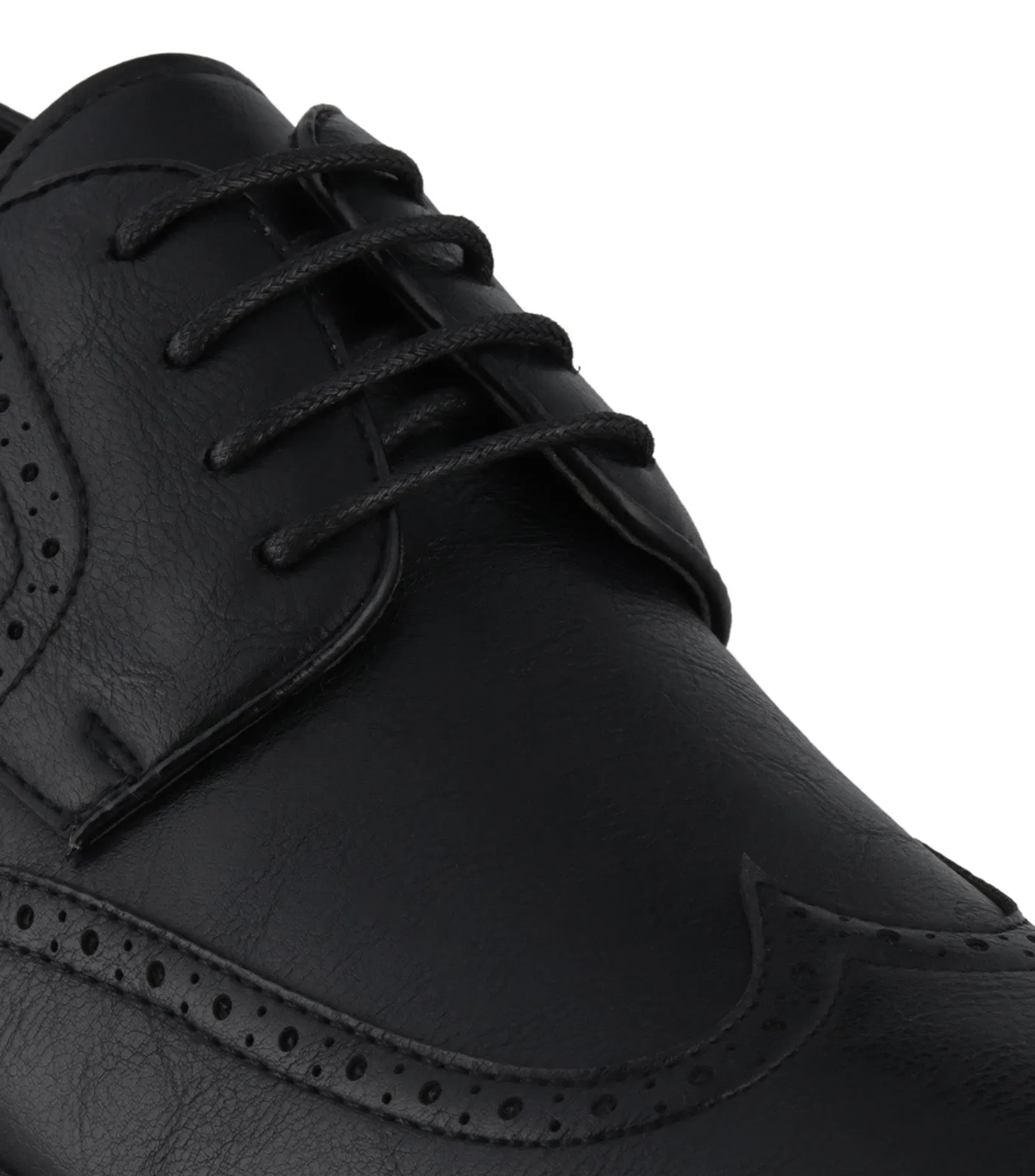 Global Wingtip Lace Up Black