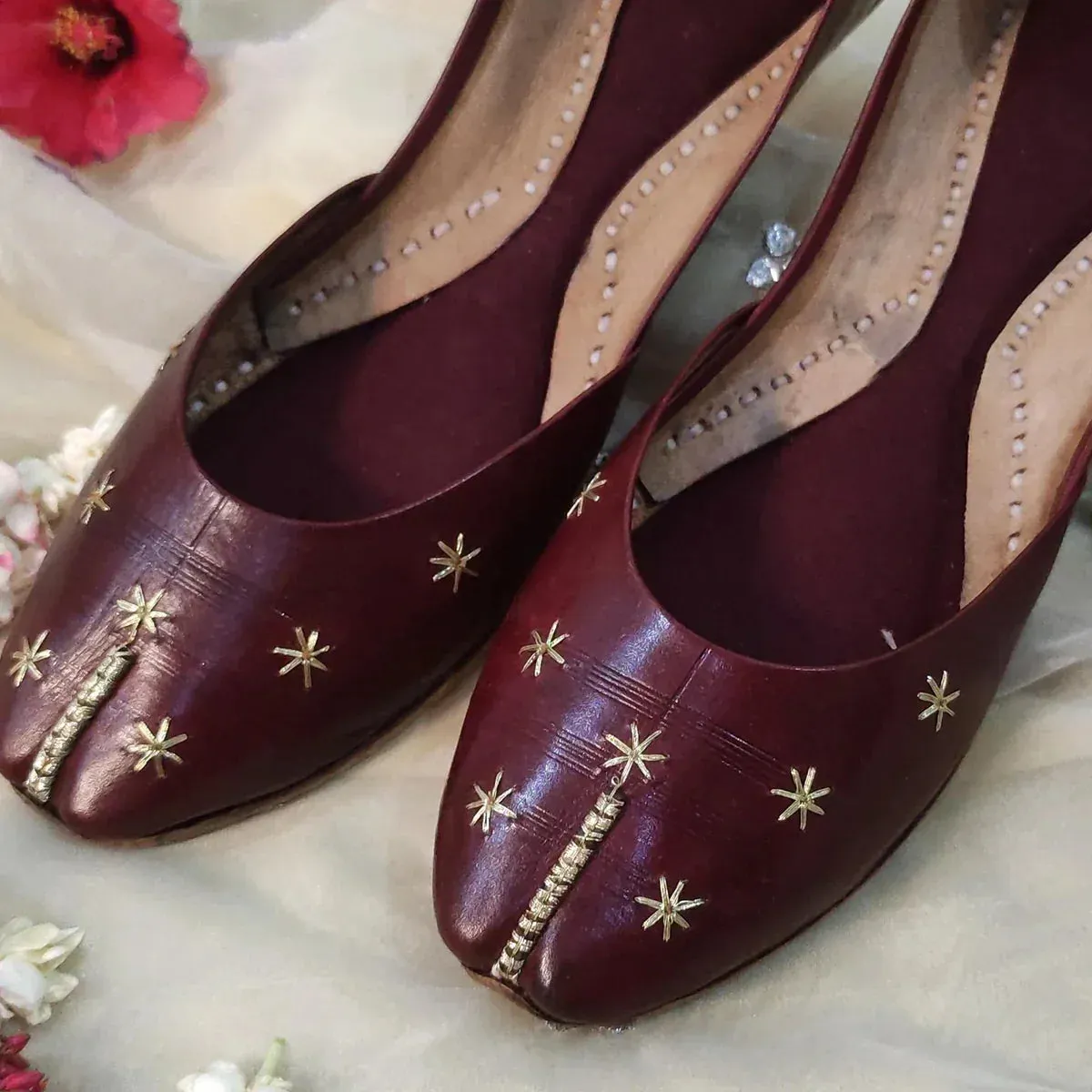 Maroon Zari Pure Leather Khussa