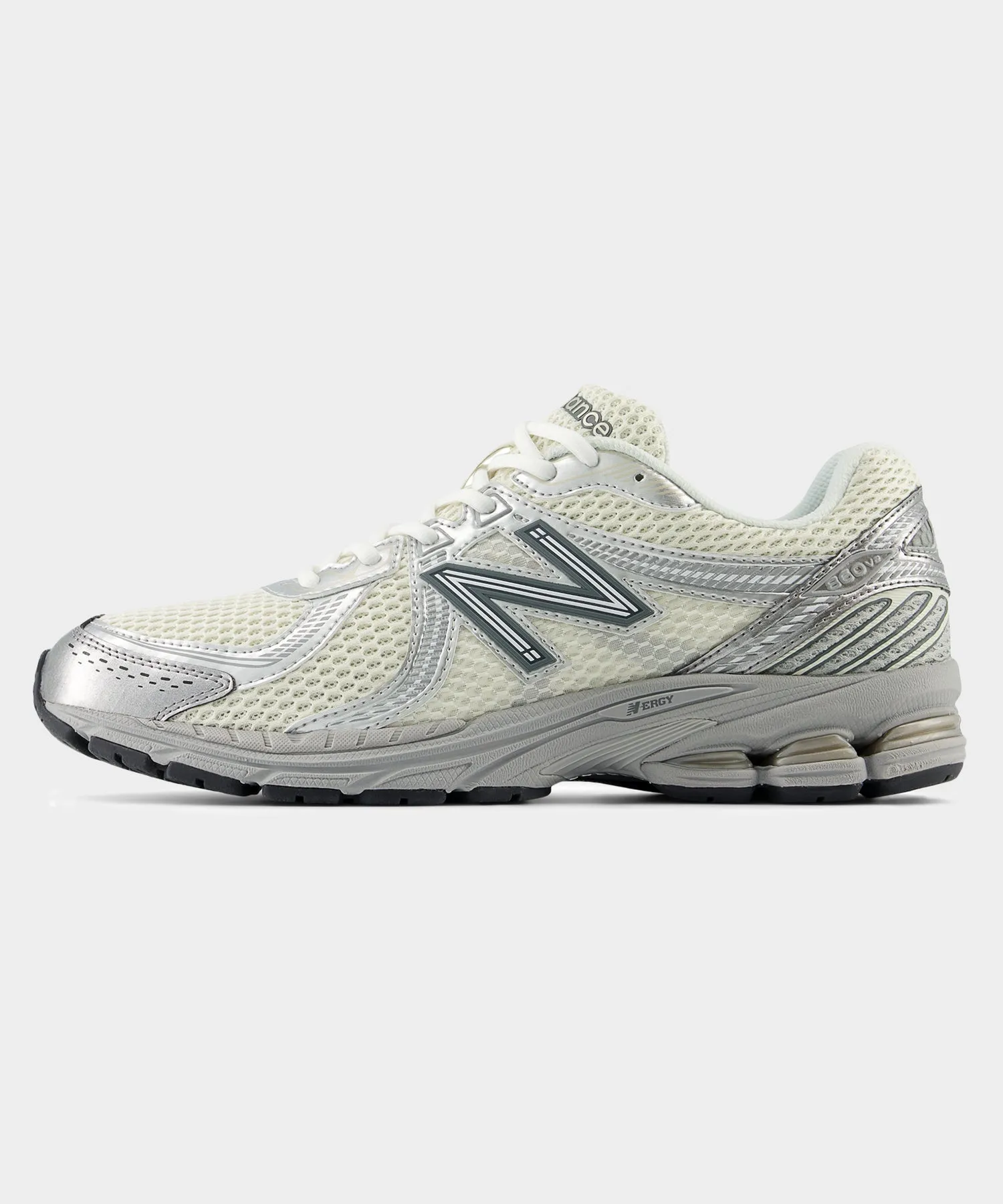 New Balance 860v2 in Sea Salt   Grey