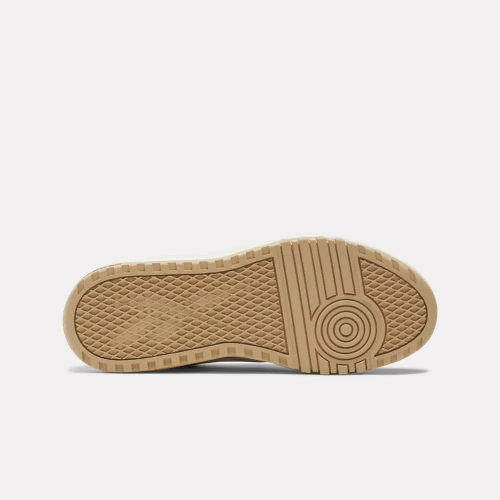 Reebok Footwear Women Club C Extra Shoes CHALK/BUT/CHALK