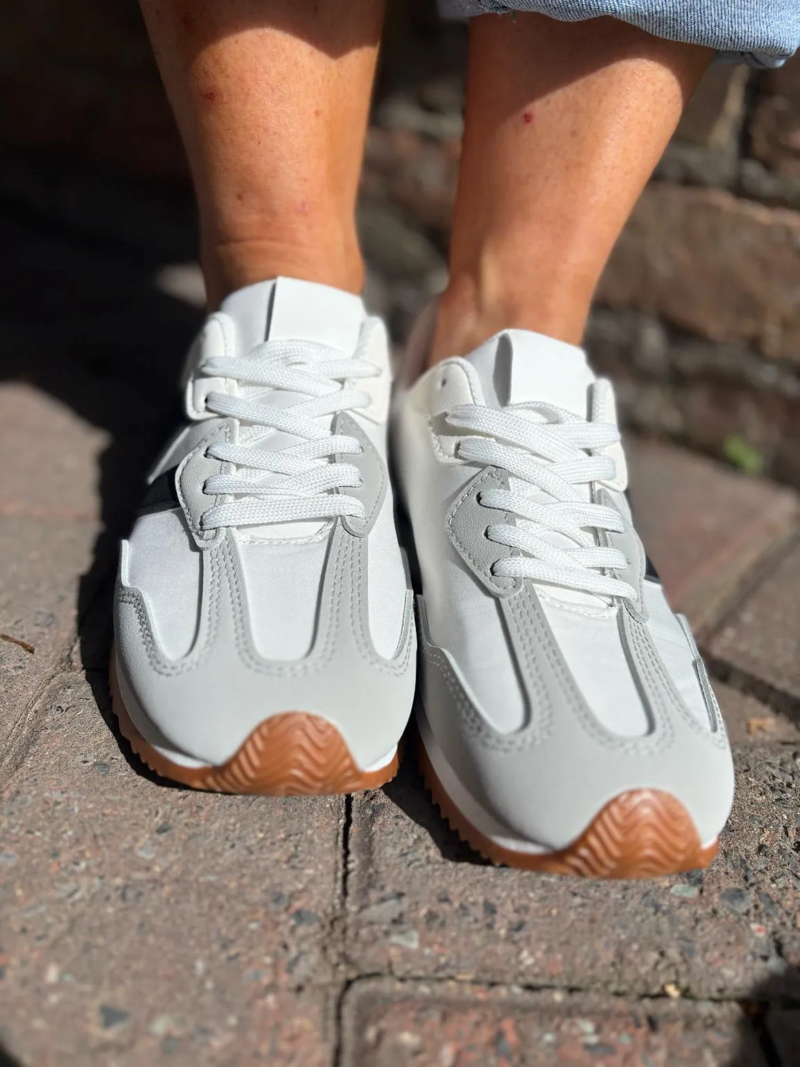 White Mia Trainer